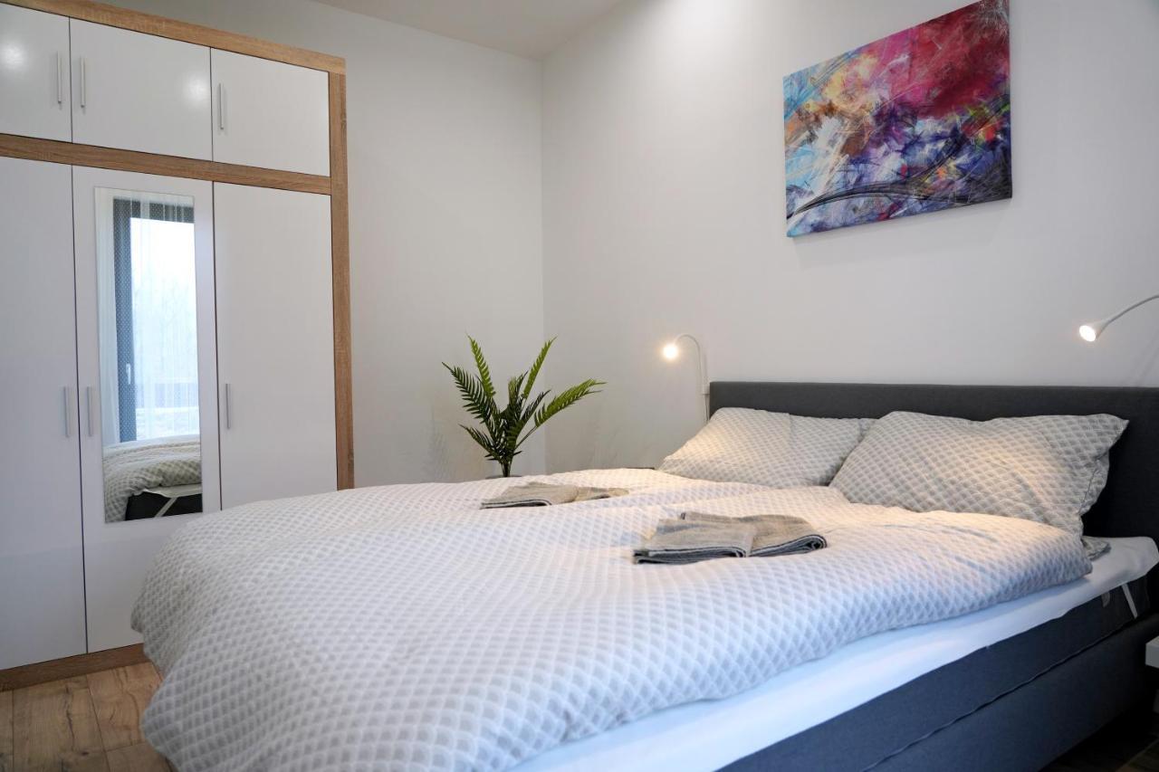 Apartman Zuzana Nesvady Dış mekan fotoğraf